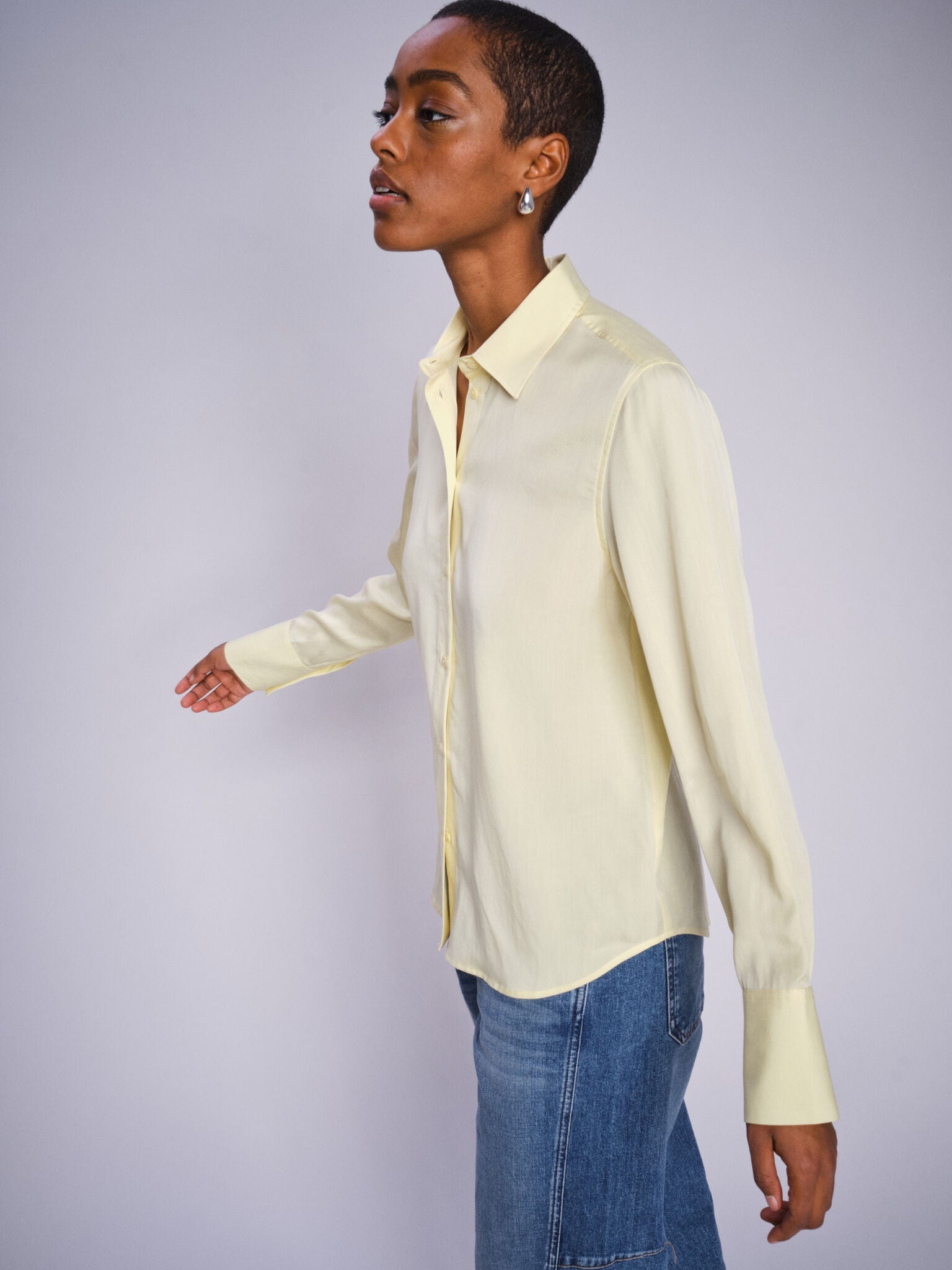 Modelshot / French Vanilla/ Detail